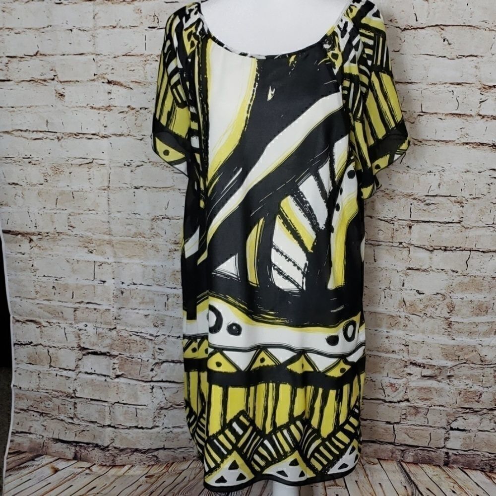 New York & Company Geometric Size L